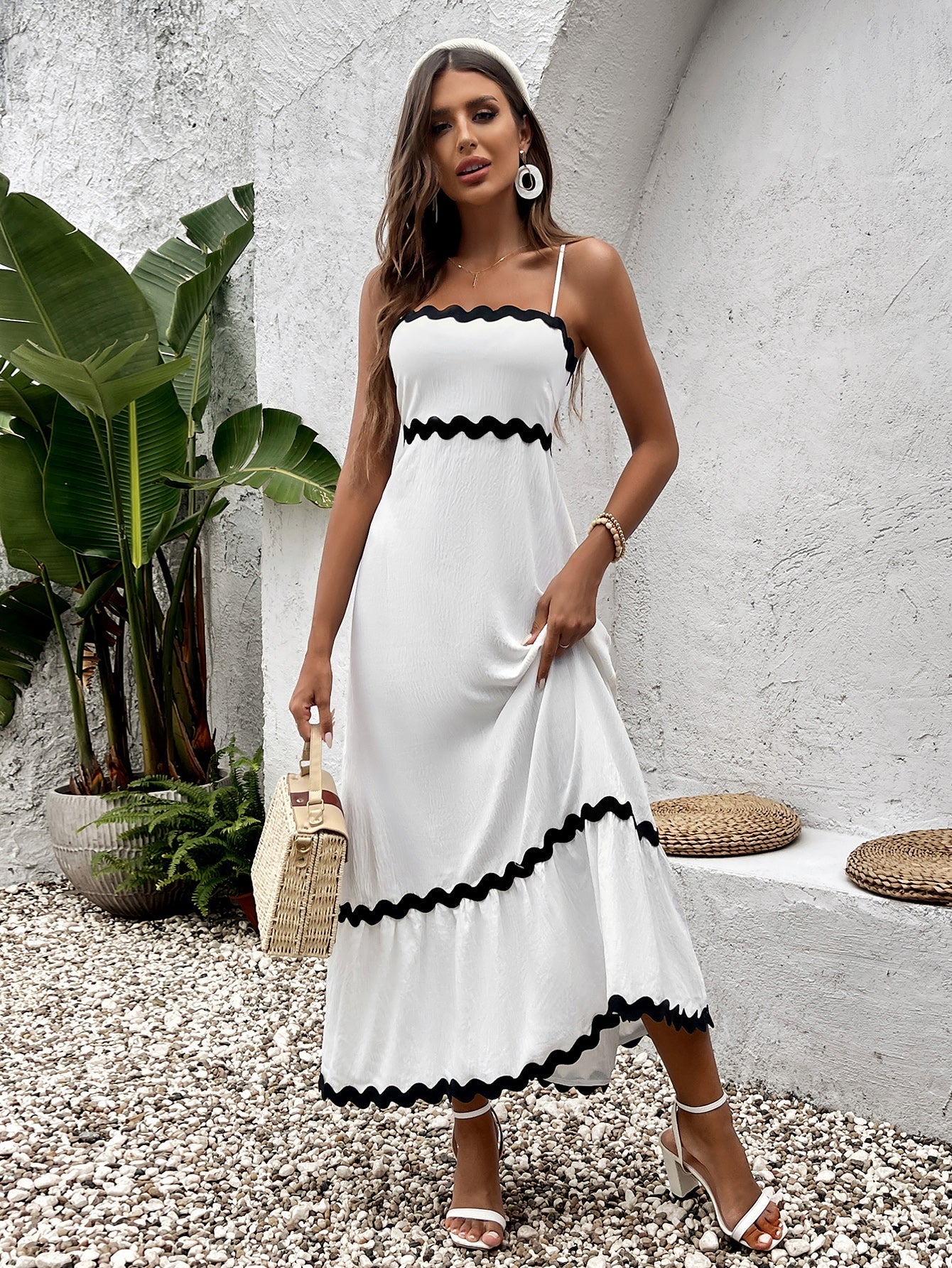 Contrast Color Ruched Backless Cami Dress