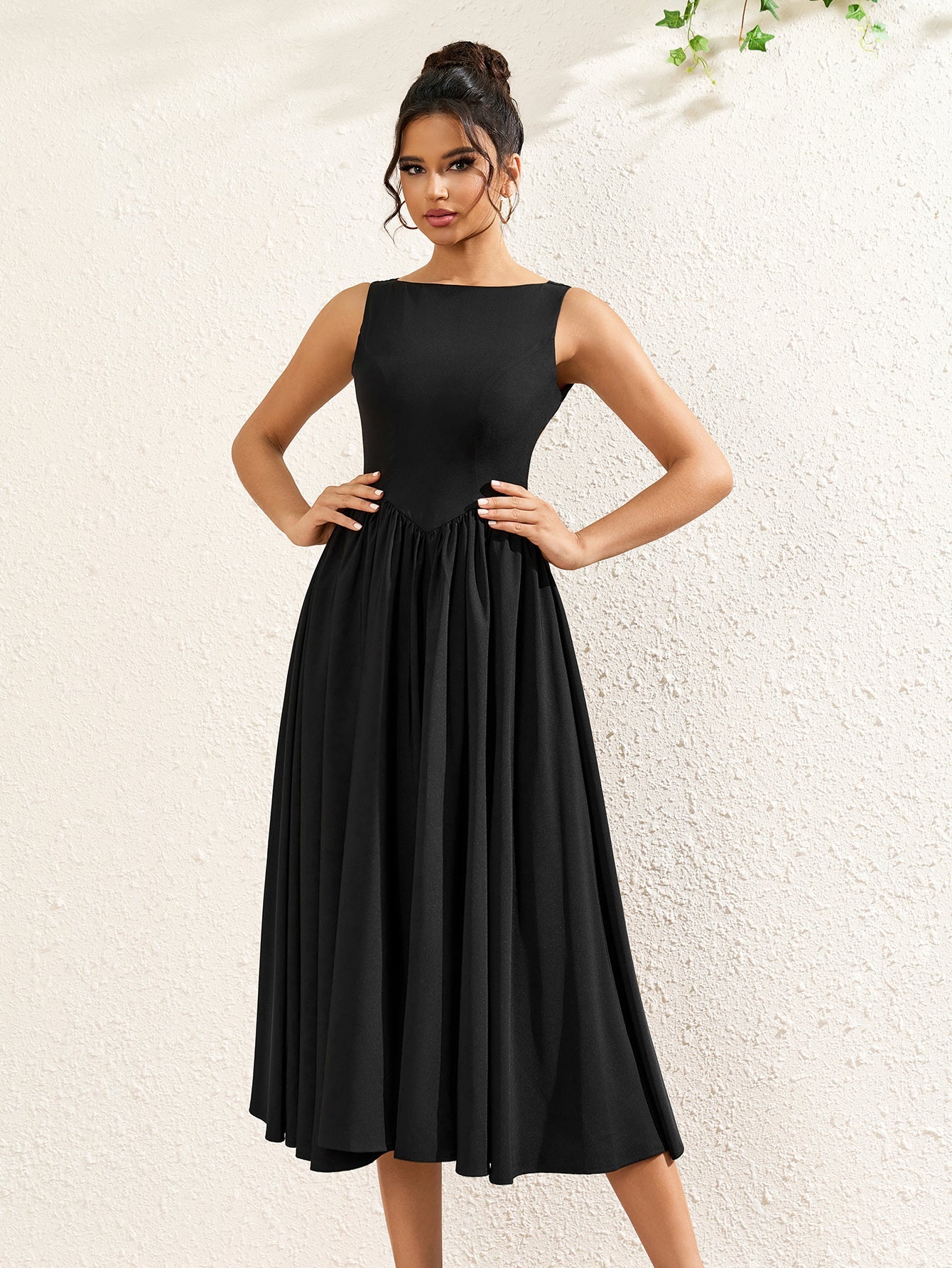 Crew Neck Backless Cut Out Ruched Solid Dress