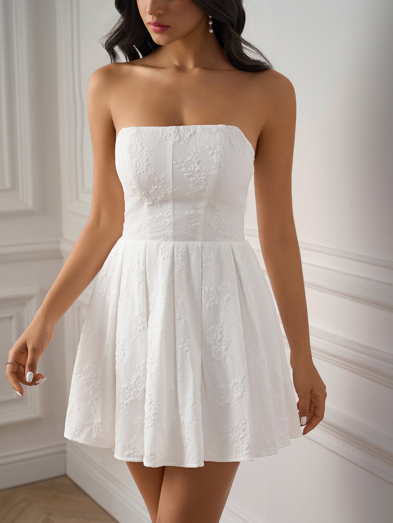 Jacquard Ruched Back Flared Hem Tube Dress